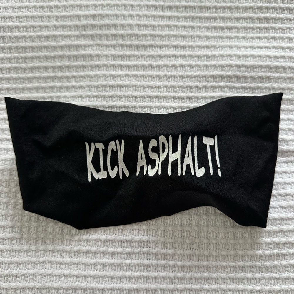 Black Hippie Runner Headband with 'Kick Asphalt!' Print